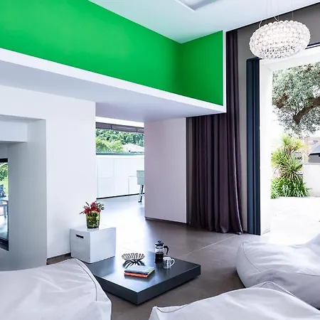 וילה Sleeps 12
